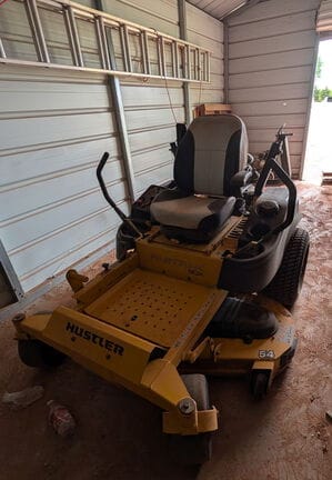 2019 Hustler FasTrak SDX Equipment Image0