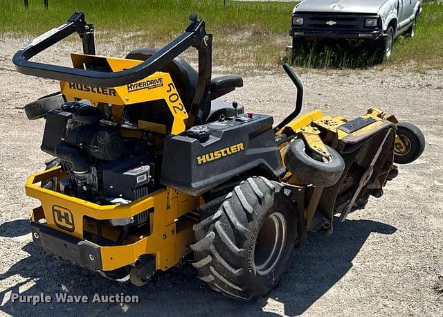 Image of Hustler Super 104 equipment image 4