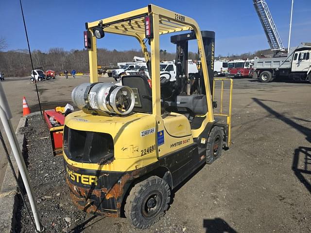Image of Hyster H50XT equipment image 3