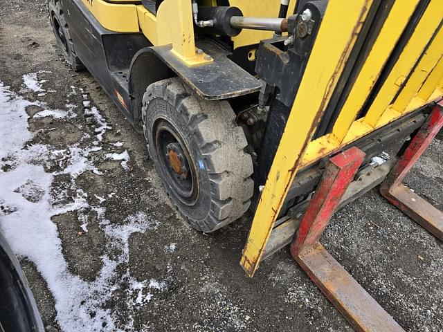 Image of Hyster H50XT equipment image 3