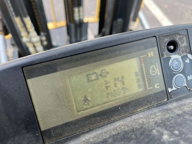 Image of Hyster 50XT equipment image 3