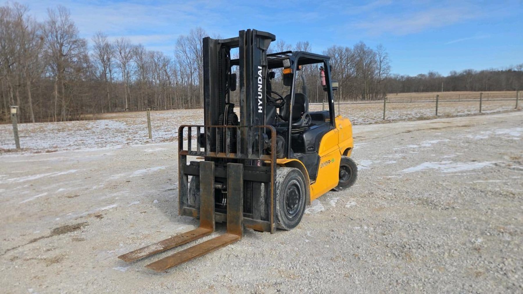 2019 Hyundai 50DA-9A Equipment Image0