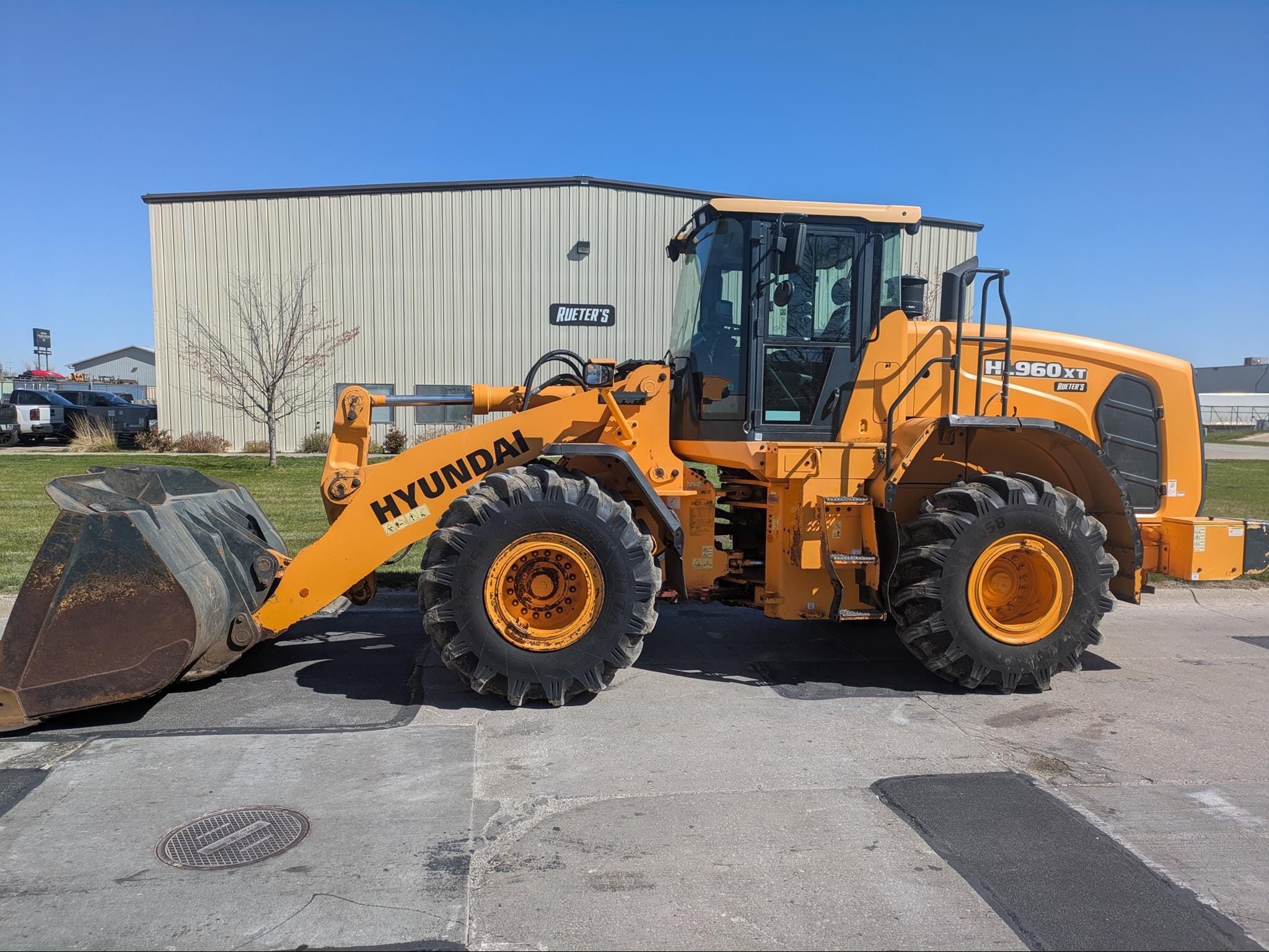 2019 Hyundai HL960 Equipment Image0