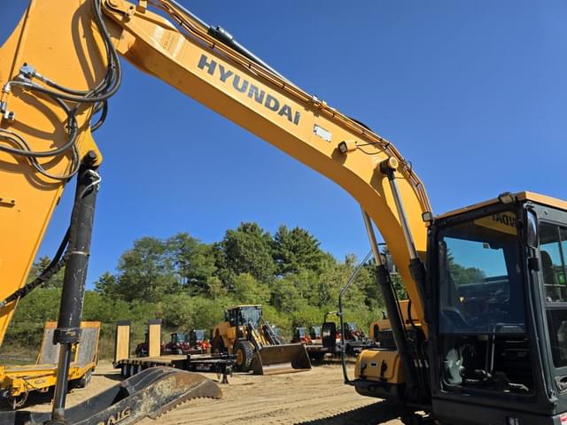 Image of Hyundai HX140L equipment image 4