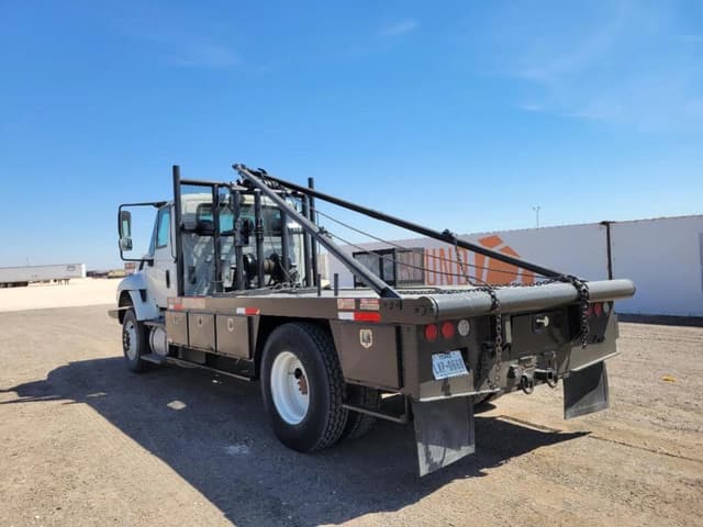 Image of International 7300 equipment image 2