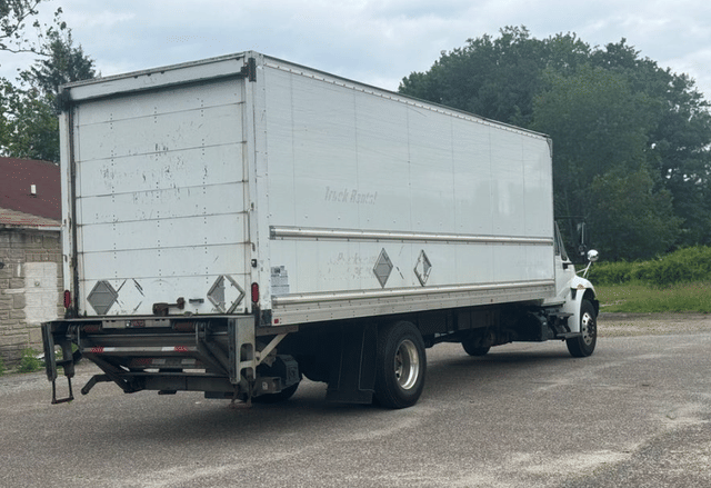 Image of International Durastar 4300 equipment image 4
