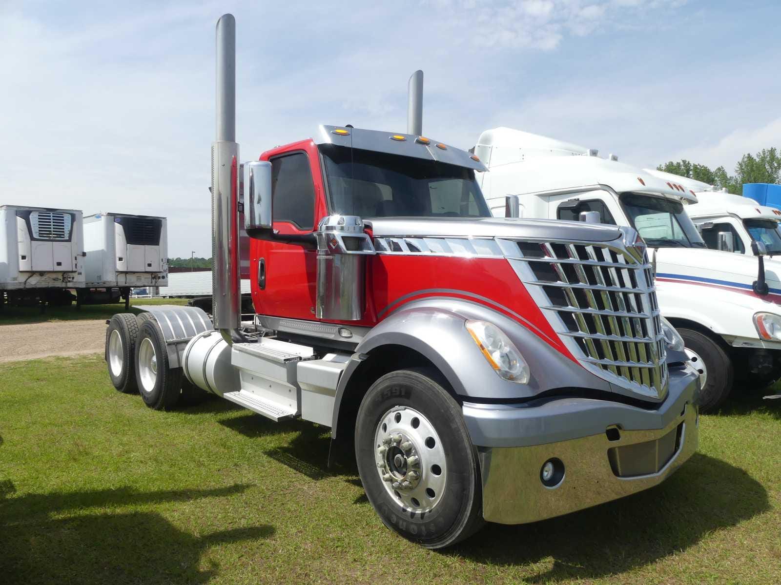 Main image International Lonestar