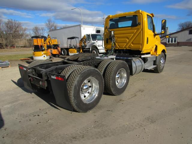 Image of International LT equipment image 3