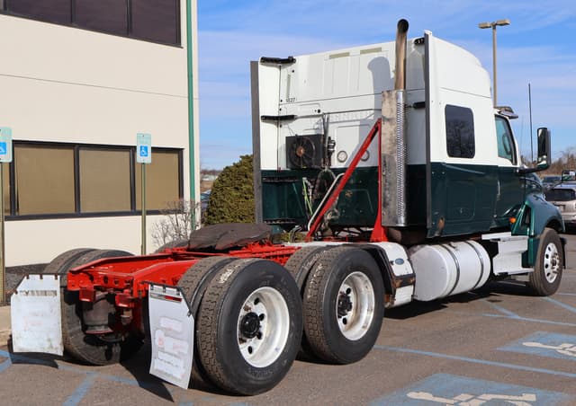 Image of International LT equipment image 4