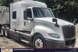 2019 International LT625 Image