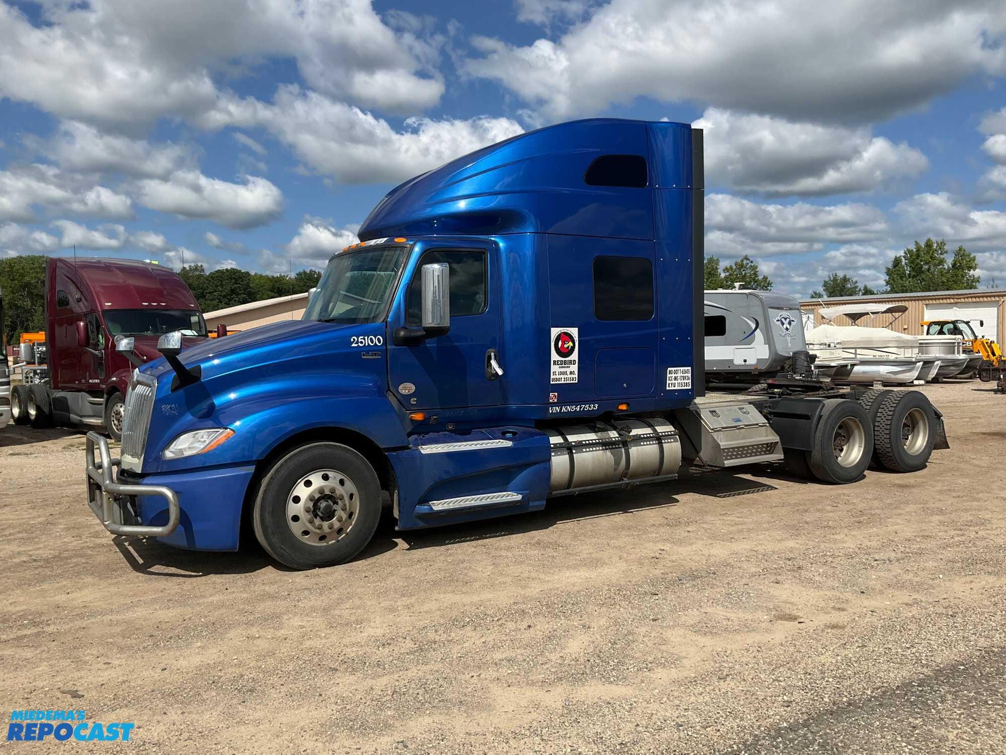 Main image International LT625