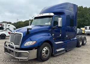 2019 International LT625 Image
