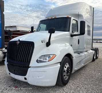 Main image International LT625