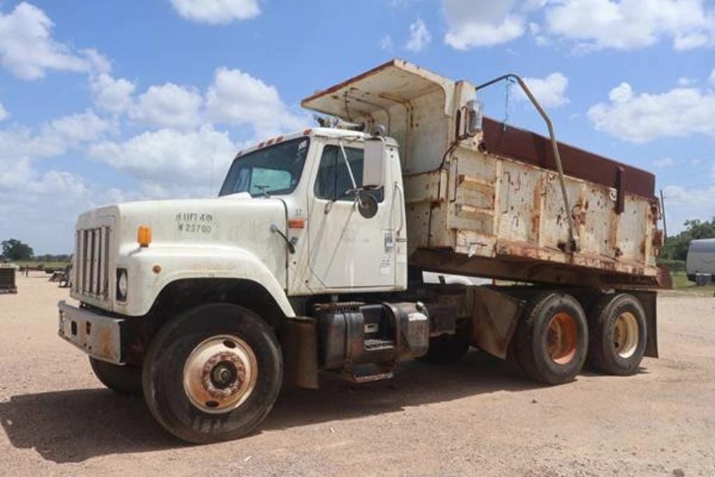 2019 International Navistar Equipment Image0