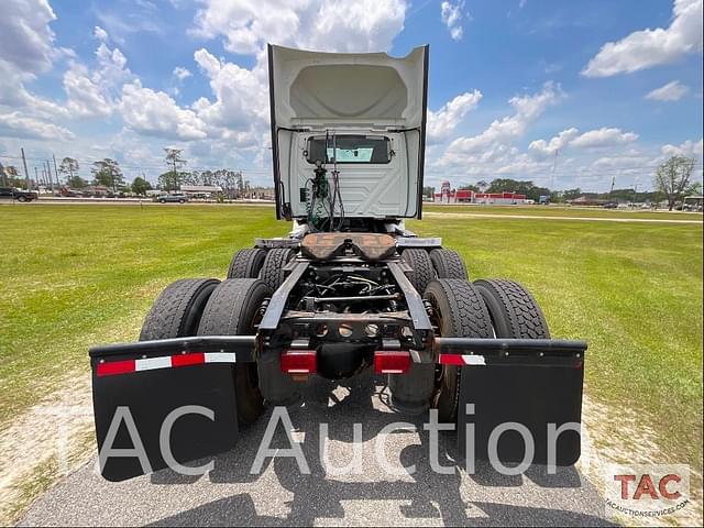 Image of International RH613 equipment image 3