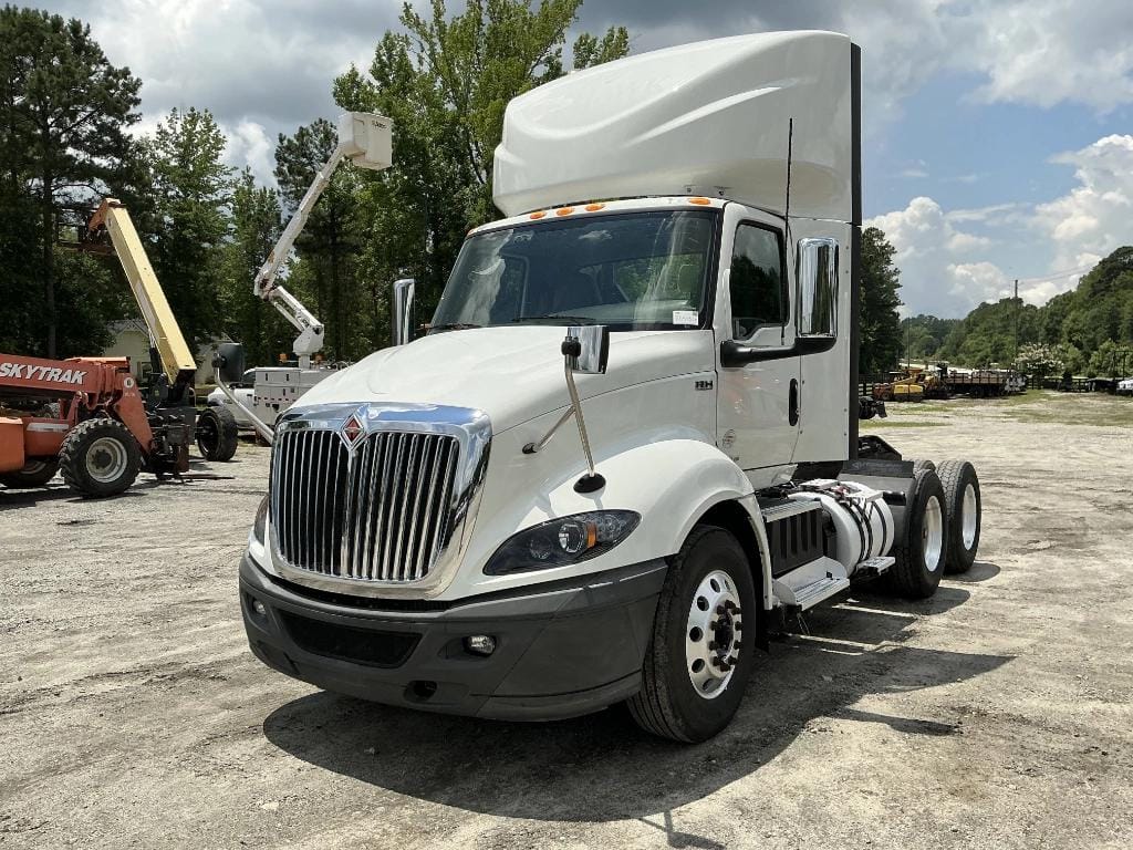 2019 International RH613 Equipment Image0