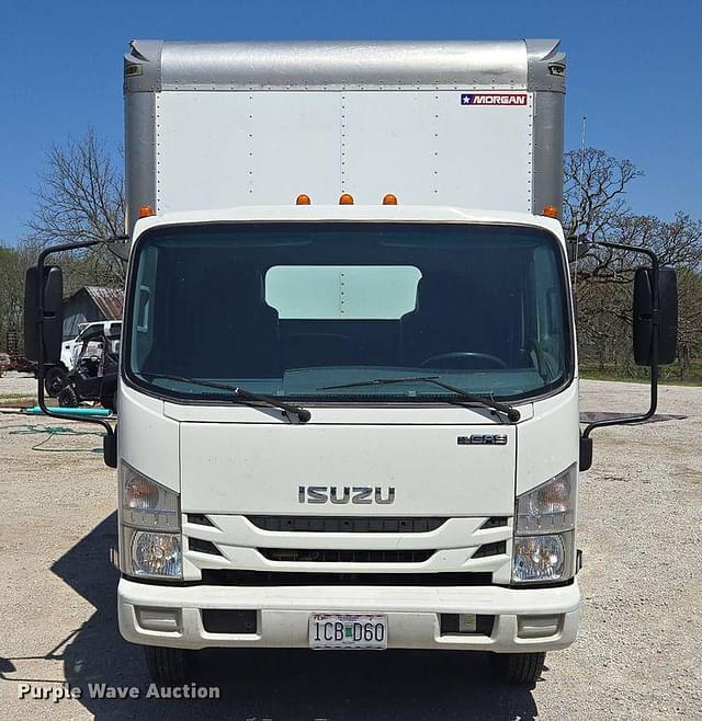 Image of Isuzu NPR equipment image 1