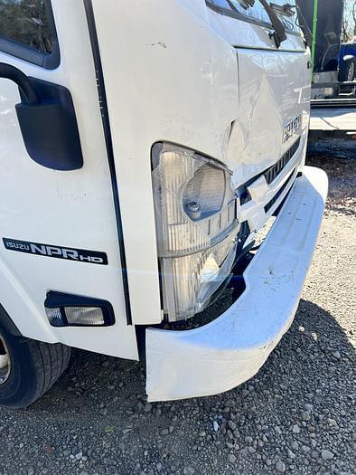 Image of Isuzu NPR-HD equipment image 4