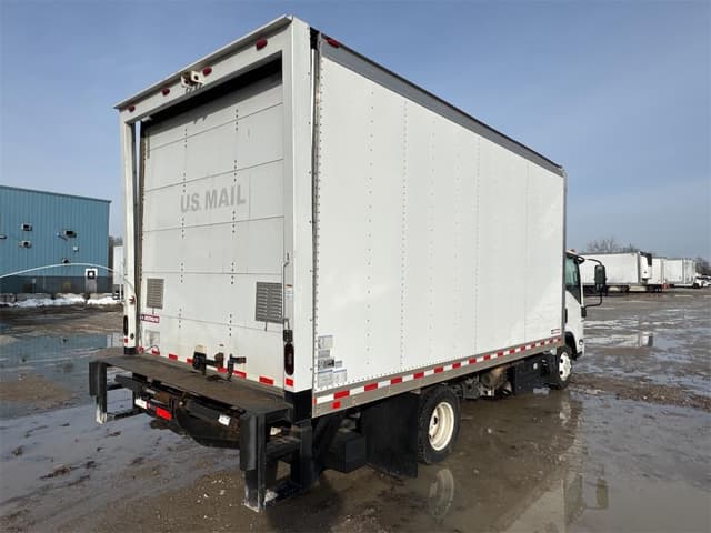 Image of Isuzu NPR-HD equipment image 4