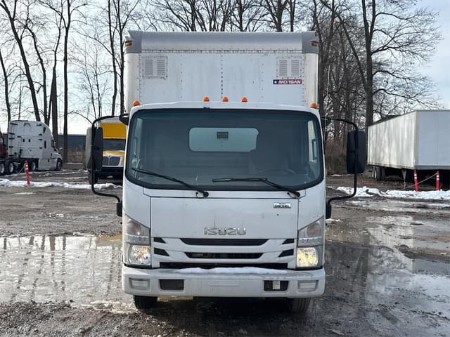 Image of Isuzu NPR-HD equipment image 1
