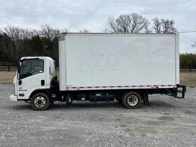 Image of Isuzu NPR-HD equipment image 1