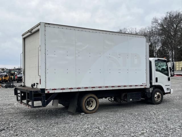 Image of Isuzu NPR-HD equipment image 3