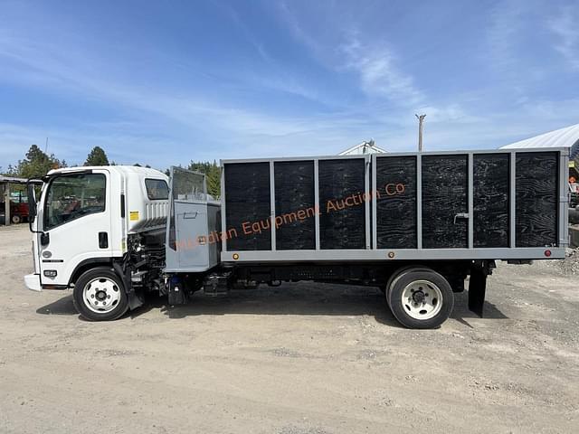 Image of Isuzu NPR equipment image 1