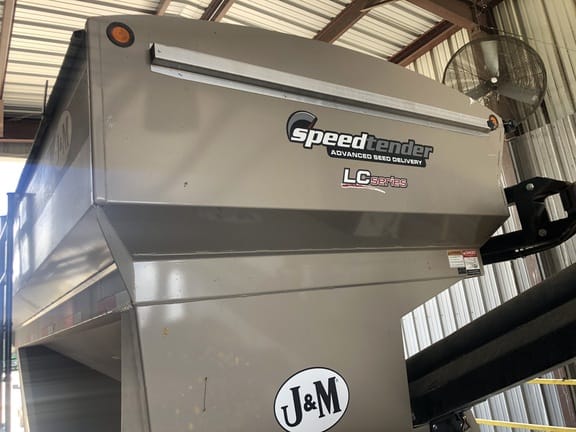 2019 J&M LC390 Equipment Image0