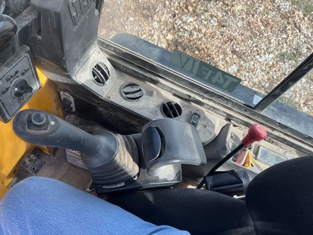 Image of JCB 1CXT equipment image 3