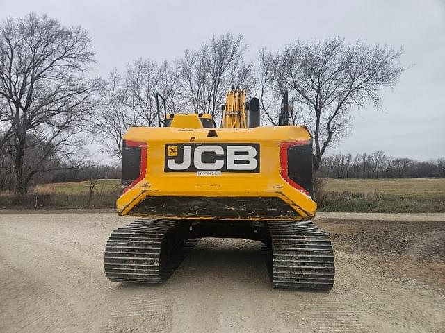 Image of JCB 220X LC equipment image 3