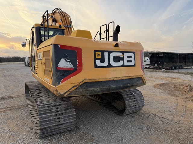 Image of JCB 220X LC equipment image 4
