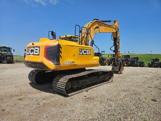 Image of JCB 220X LC equipment image 3