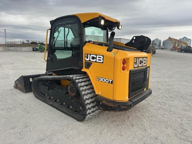 Image of JCB 300T equipment image 2