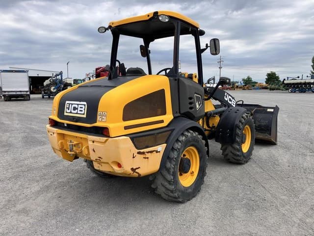 Image of JCB 409 equipment image 2
