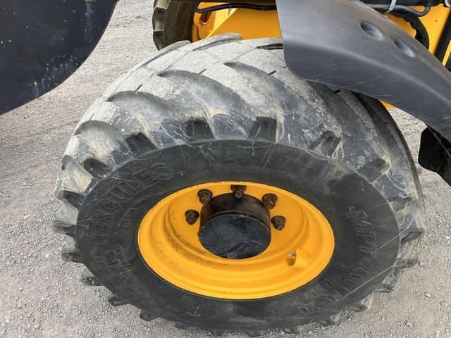 Image of JCB 409 equipment image 4
