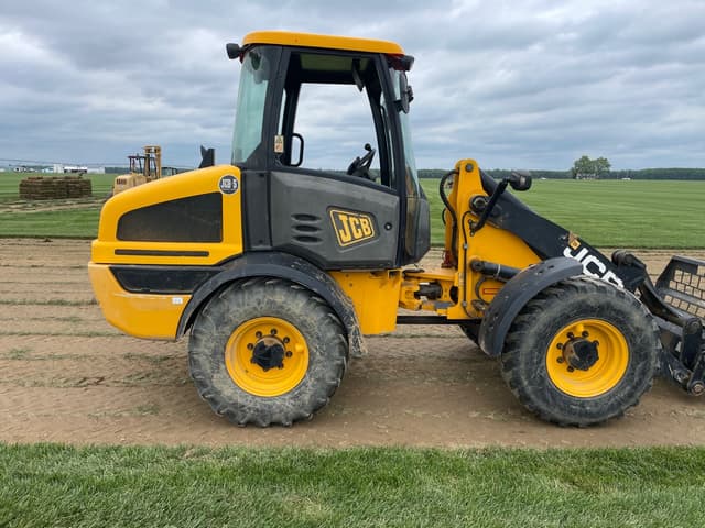 Image of JCB 409 equipment image 3
