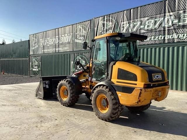 Image of JCB 409 equipment image 1