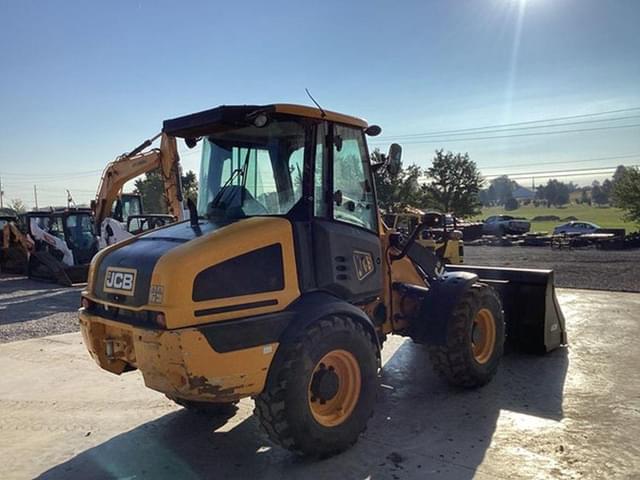 Image of JCB 409 equipment image 3