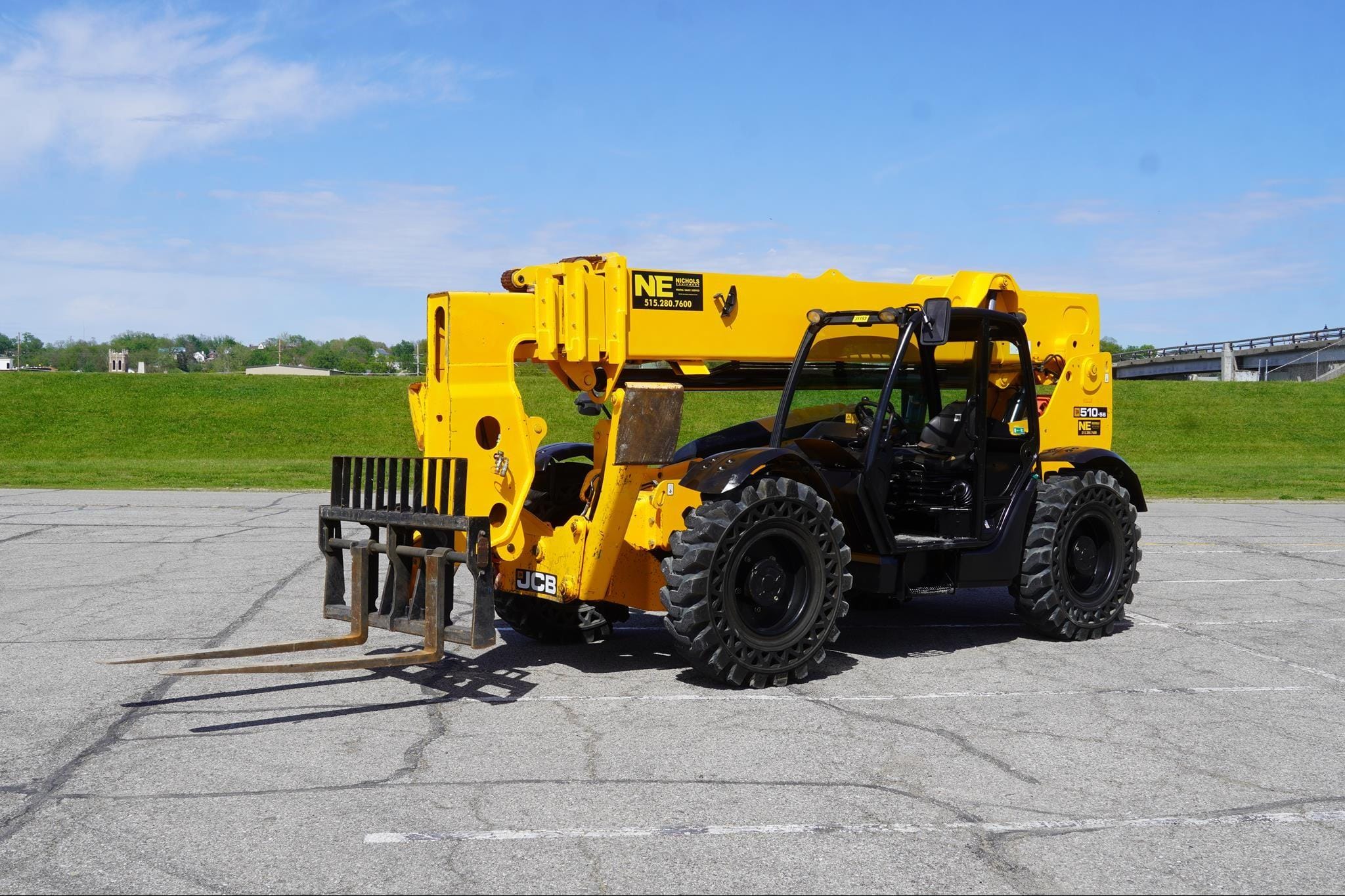2019 JCB 510-56 Equipment Image0