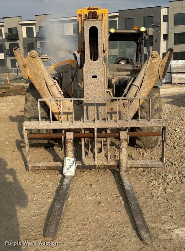 Image of JCB 510-56 equipment image 1
