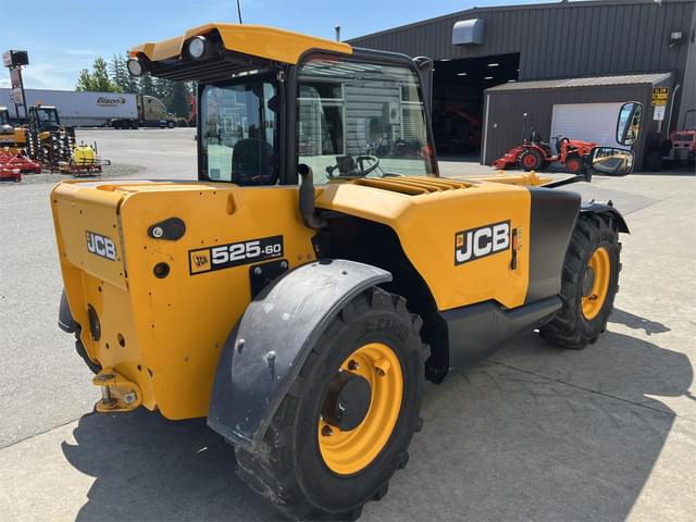 Image of JCB 525-60 Agri Plus equipment image 4