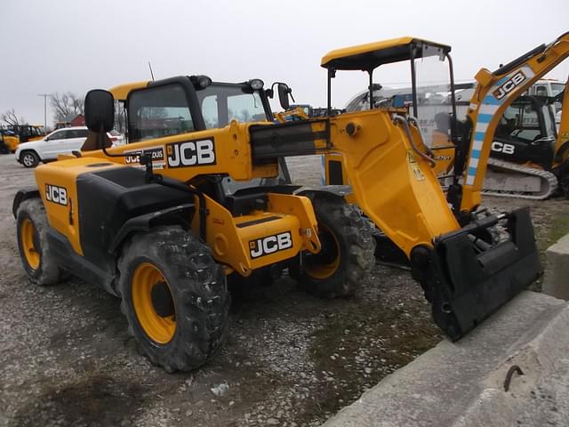 Image of JCB 525-60 Agri Plus equipment image 2