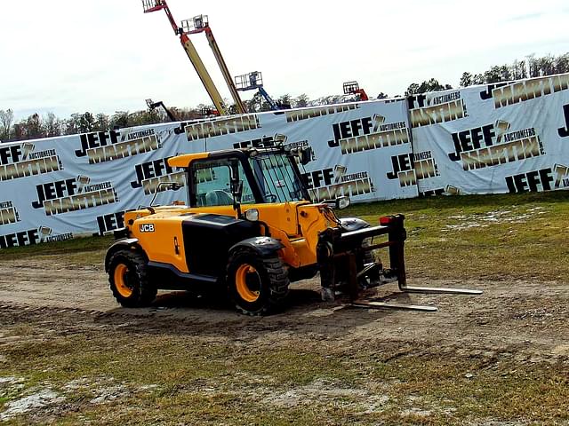 Image of JCB 525-60 equipment image 2