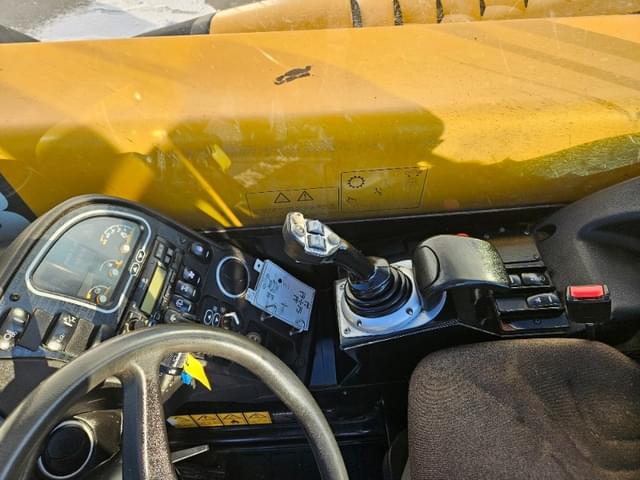 Image of JCB 536-60 Agri equipment image 4
