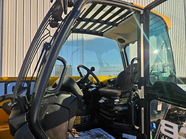 Image of JCB 536-60 Agri Plus equipment image 3