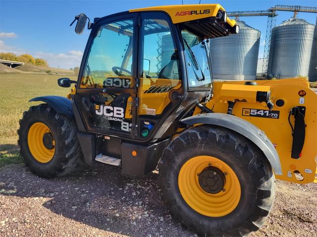 Image of JCB 541-70 Agri Plus equipment image 1