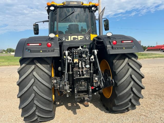 Image of JCB Fastrac 8330 equipment image 3