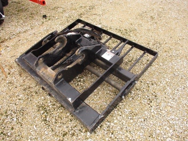 2019 JCB 332/E5284 Equipment Image0