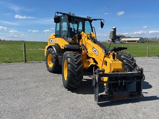 Image of JCB TM320 equipment image 1