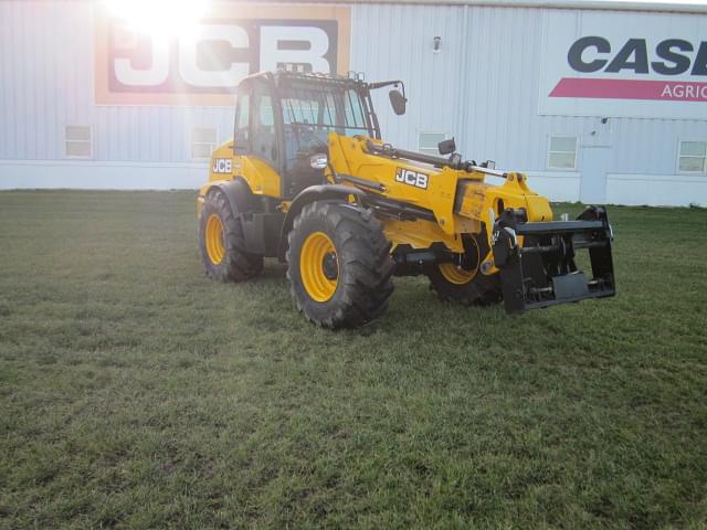 Image of JCB TM320 equipment image 2